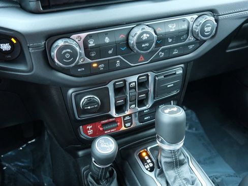 New 2026 Jeep Wrangler Unlimited Rubicon 392 w/ Quick Order Package 27X Moab AWD/4WD image 26