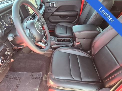 Used 2024 Jeep Wrangler Unlimited Rubicon AWD/4WD image 12