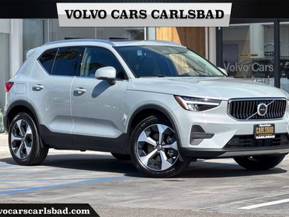 New 2025 Volvo XC40 B5 Core w/ Protection Package Premier