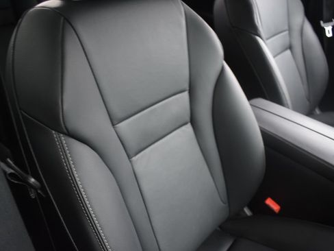 Used 2026 Nissan Rogue SL FWD image 21