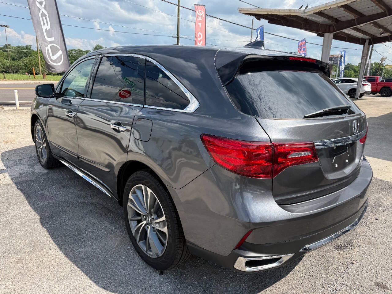 Used 2017 Acura MDX w/ Tech & Entertainment Pkg AWD/4WD image 8