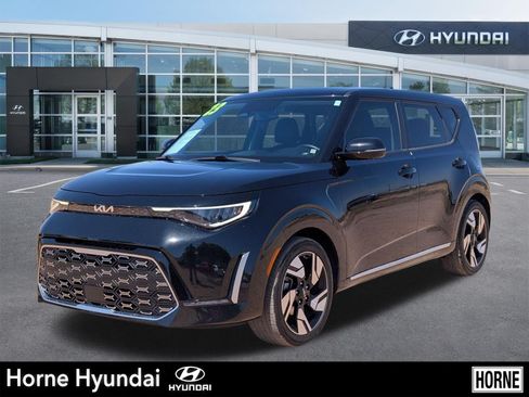 Used 2023 Kia Soul GT-Line w/ GT-Line Technology Package FWD image 1