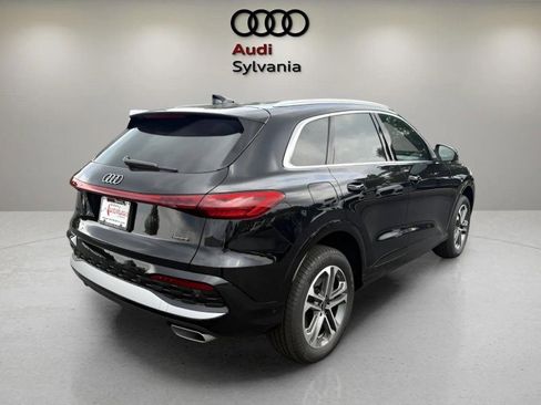 New 2025 Audi Q5 Premium image 9