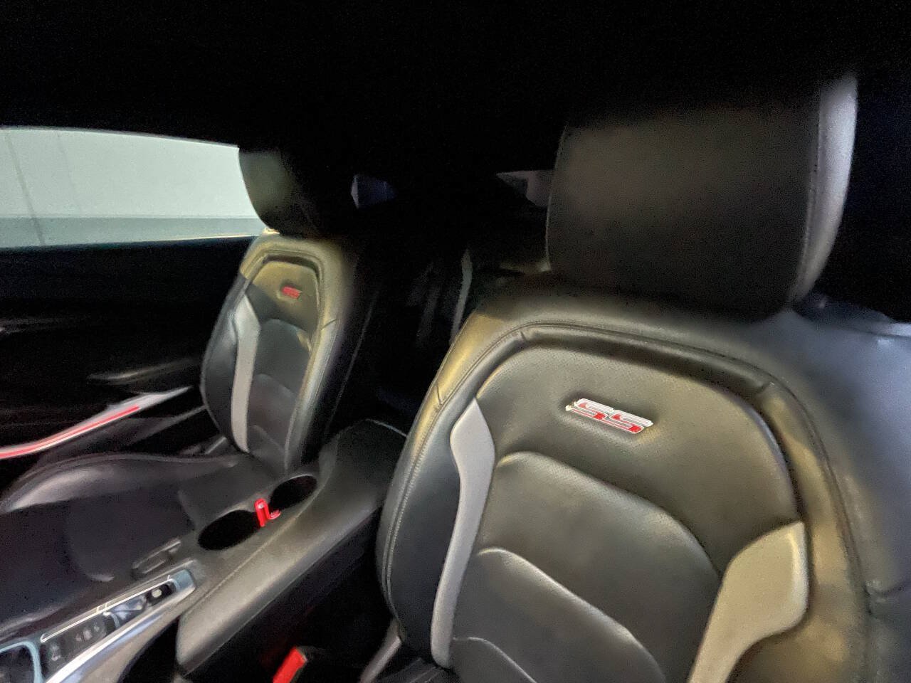 Used 2021 Chevrolet Camaro SS RWD image 6