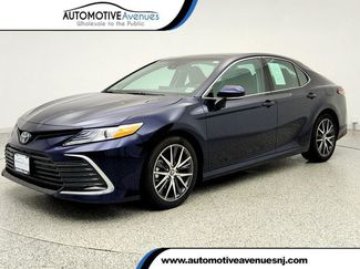 Used 2022 Toyota Camry XLE w/ Navigation Upgrade Package AWD/4WD video 1