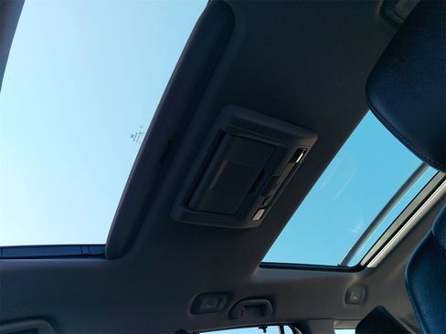 Used 2016 Honda Pilot Elite image 40