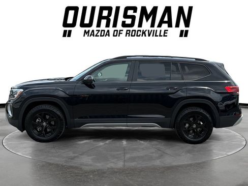 Used 2026 Volkswagen Atlas Peak Edition AWD/4WD image 3