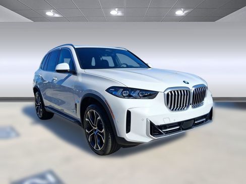 Used 2026 BMW X5 xDrive40i w/ Premium Package AWD/4WD image 6