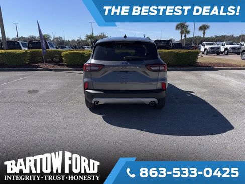 Used 2025 Ford Escape Base w/ PHEV Premium Package image 6