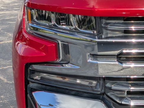 Certified 2021 Chevrolet Silverado 1500 LTZ AWD/4WD image 10