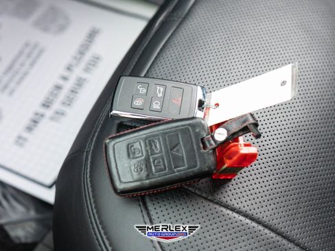 Used 2018 Land Rover Range Rover Long Wheelbase Supercharged image 57