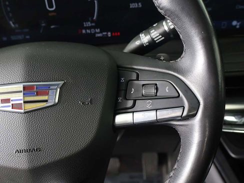 Used 2024 Cadillac XT4 Premium Luxury image 39