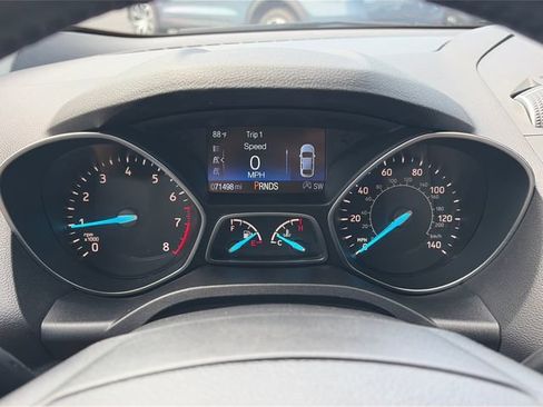 Used 2019 Ford Escape Titanium AWD/4WD image 20