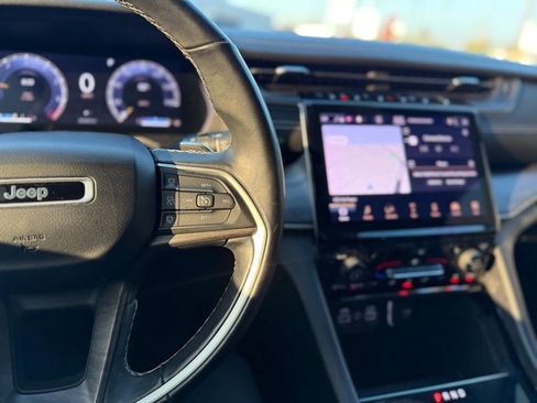 Used 2021 Jeep Grand Cherokee L Limited image 8