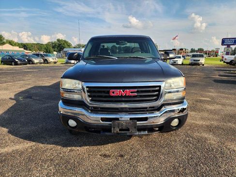 Used 2004 GMC Sierra 2500 SLE w/ Snow Plow Prep Package AWD/4WD image 12