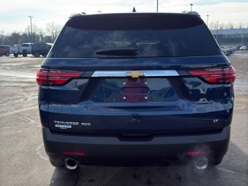 Used 2023 Chevrolet Traverse LT w/ LPO, Floor Liner Package image 7