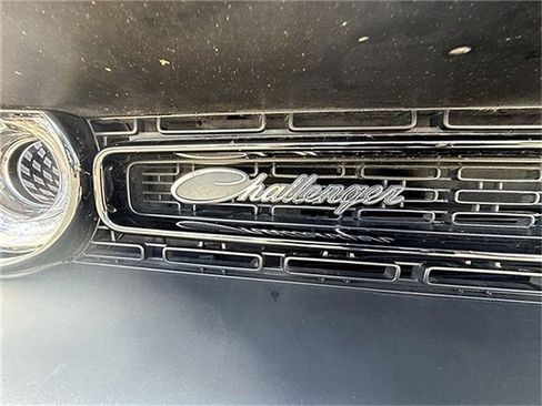 Used 2022 Dodge Challenger R/T Scat Pack w/ Dynamics Package image 30