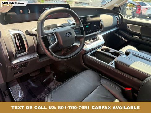 Used 2025 Ford Expedition Platinum AWD/4WD image 28