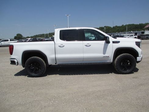 New 2026 GMC Sierra 1500 AT4 w/ AT4 Premium Package AWD/4WD image 3