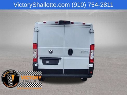 Used 2025 RAM ProMaster 2500 w/ Convenience Group FWD image 16
