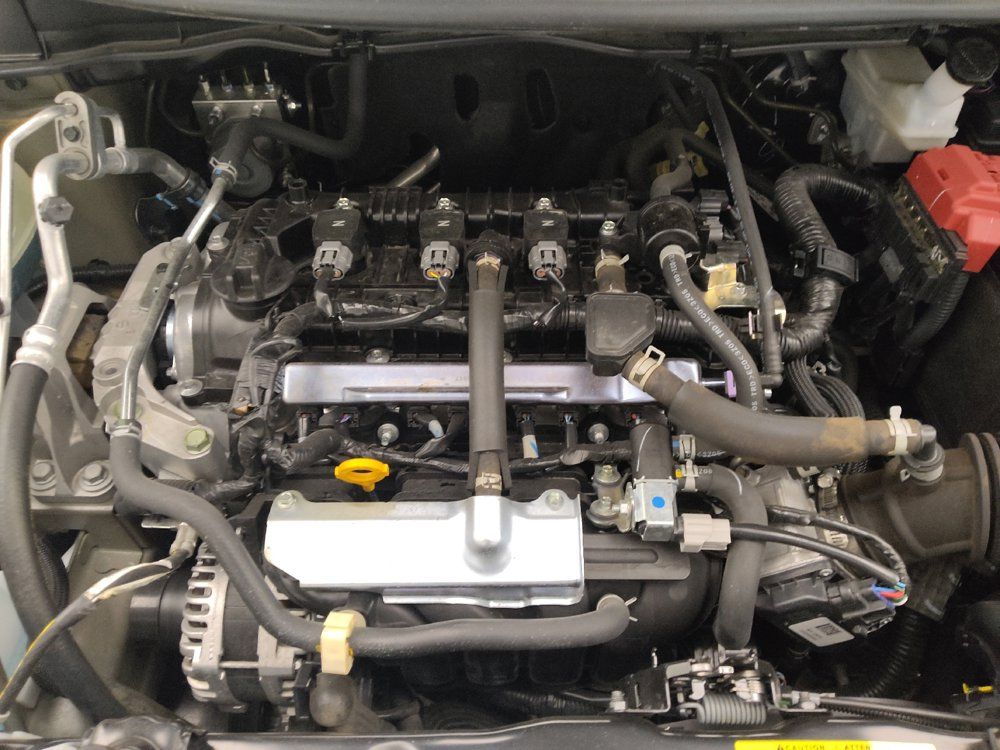 Used 2024 Nissan Versa SR FWD image 30