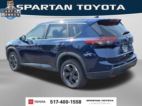 Used 2025 Nissan Rogue SV AWD/4WD image 10
