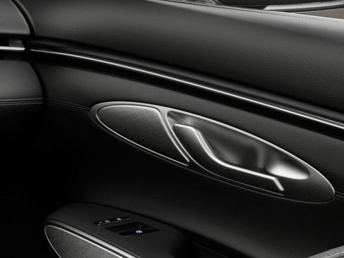 New 2026 Genesis Electrified GV70 image 23