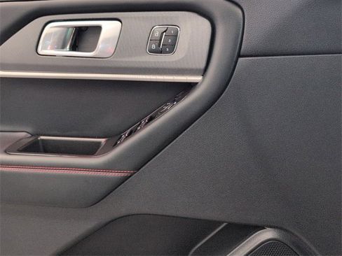 Used 2025 Ford Explorer ST image 23