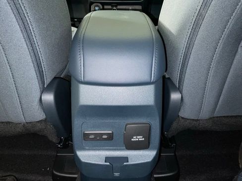 New 2026 Ford Maverick XLT w/ XLT Luxury Package FWD image 16