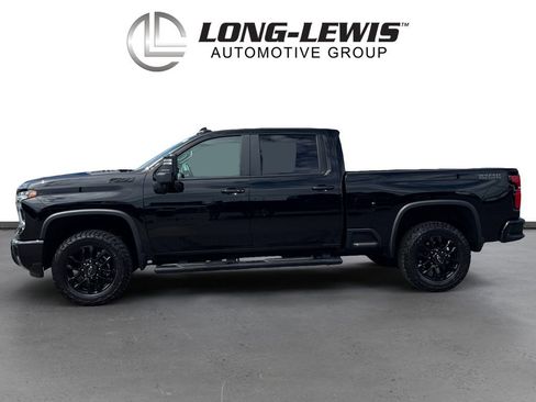 Used 2025 Chevrolet Silverado 2500 LT w/ Trail Boss Package AWD/4WD image 2