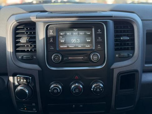 Used 2018 RAM 1500 Express AWD/4WD image 12