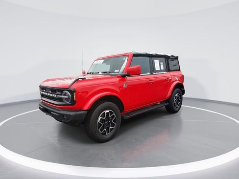 Used 2024 Ford Bronco Outer Banks image 4