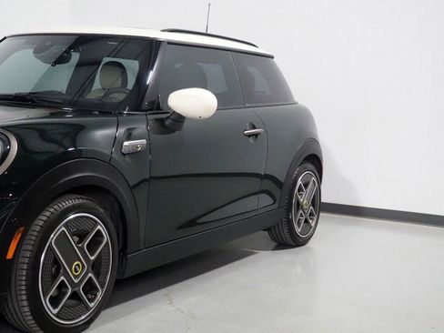 Used 2024 MINI Cooper SE w/ MINI Resolute Edition image 43
