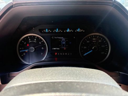 Used 2016 Ford F150 XLT w/ Equipment Group 302A Luxury AWD/4WD image 5