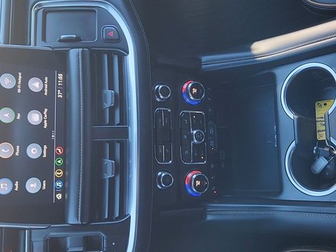 Used 2021 GMC Yukon AT4 w/ AT4 Premium Plus Package image 16