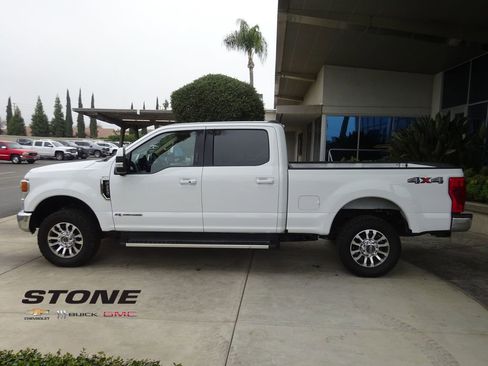 Used 2022 Ford F250 Lariat w/ Lariat Ultimate Package image 4