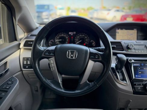 Used 2015 Honda Odyssey EX-L image 10