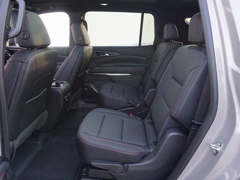 New 2026 Chevrolet Traverse Z71 w/ Enhanced Driving Package image 11