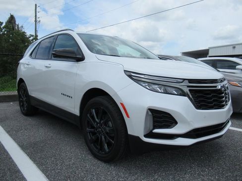Used 2023 Chevrolet Equinox RS AWD/4WD image 1