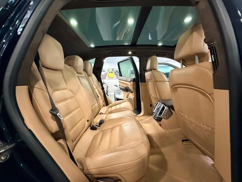 Used 2015 Porsche Cayenne Turbo w/ Premium Package AWD/4WD image 17