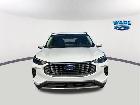 New 2024 Ford Escape SE image 2