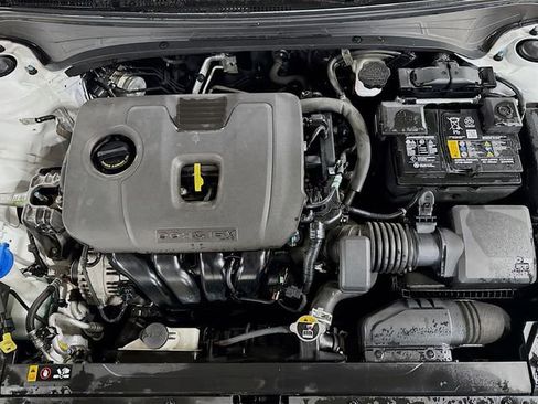 Used 2023 Kia Forte GT-Line w/ GT-Line Premium Package image 9