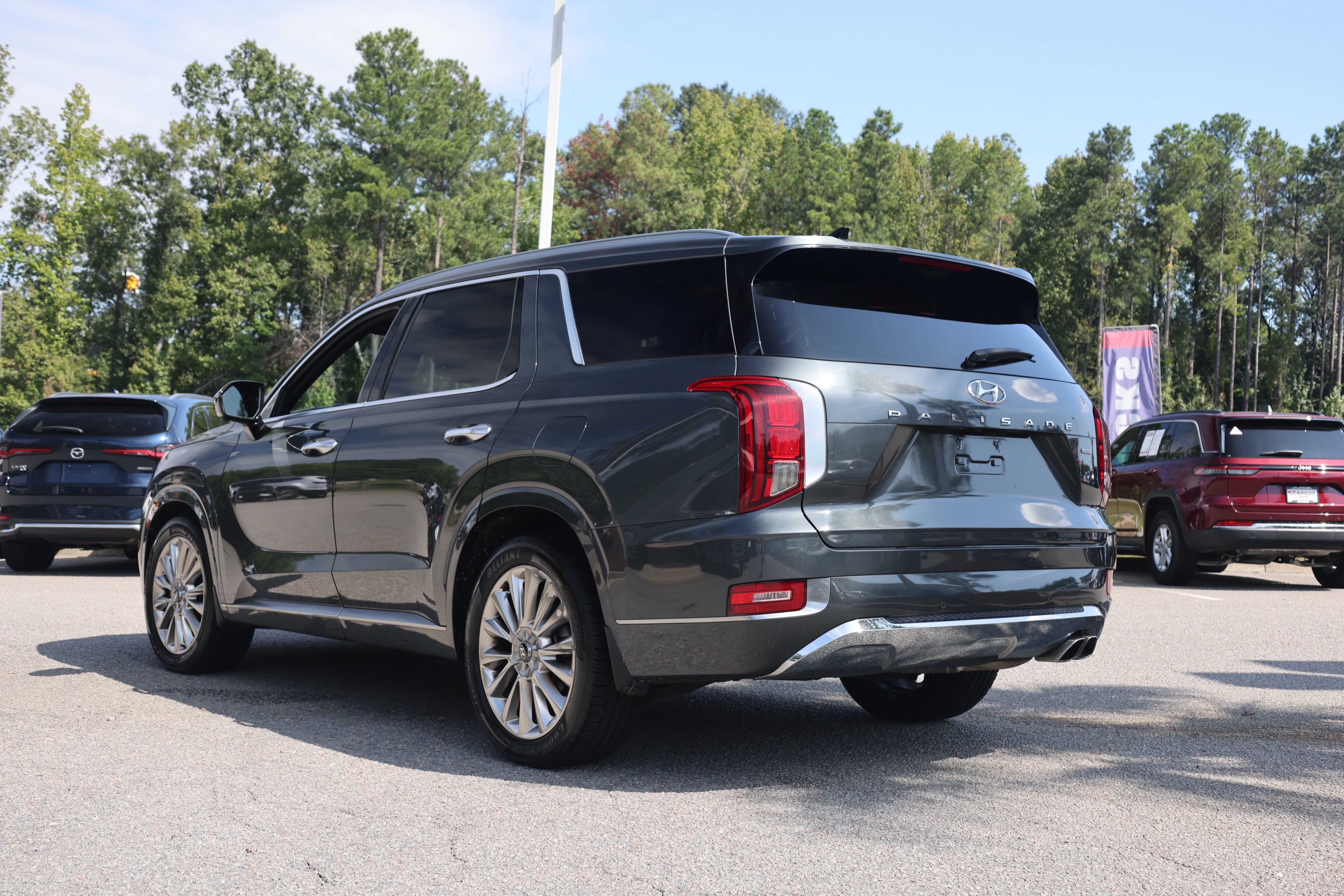 Used 2020 Hyundai Palisade Limited AWD/4WD image 3