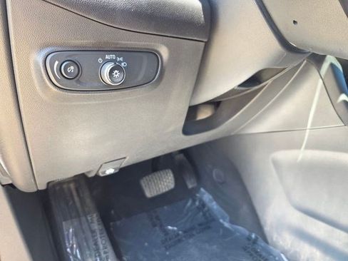 Used 2019 Chevrolet Equinox LT AWD/4WD image 23