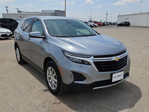 Used 2024 Chevrolet Equinox LT FWD image 2