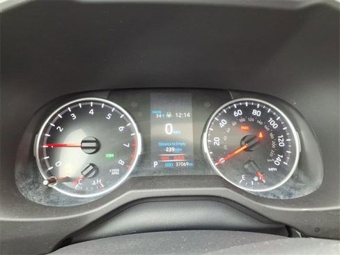 Certified 2022 Toyota RAV4 XLE image 18