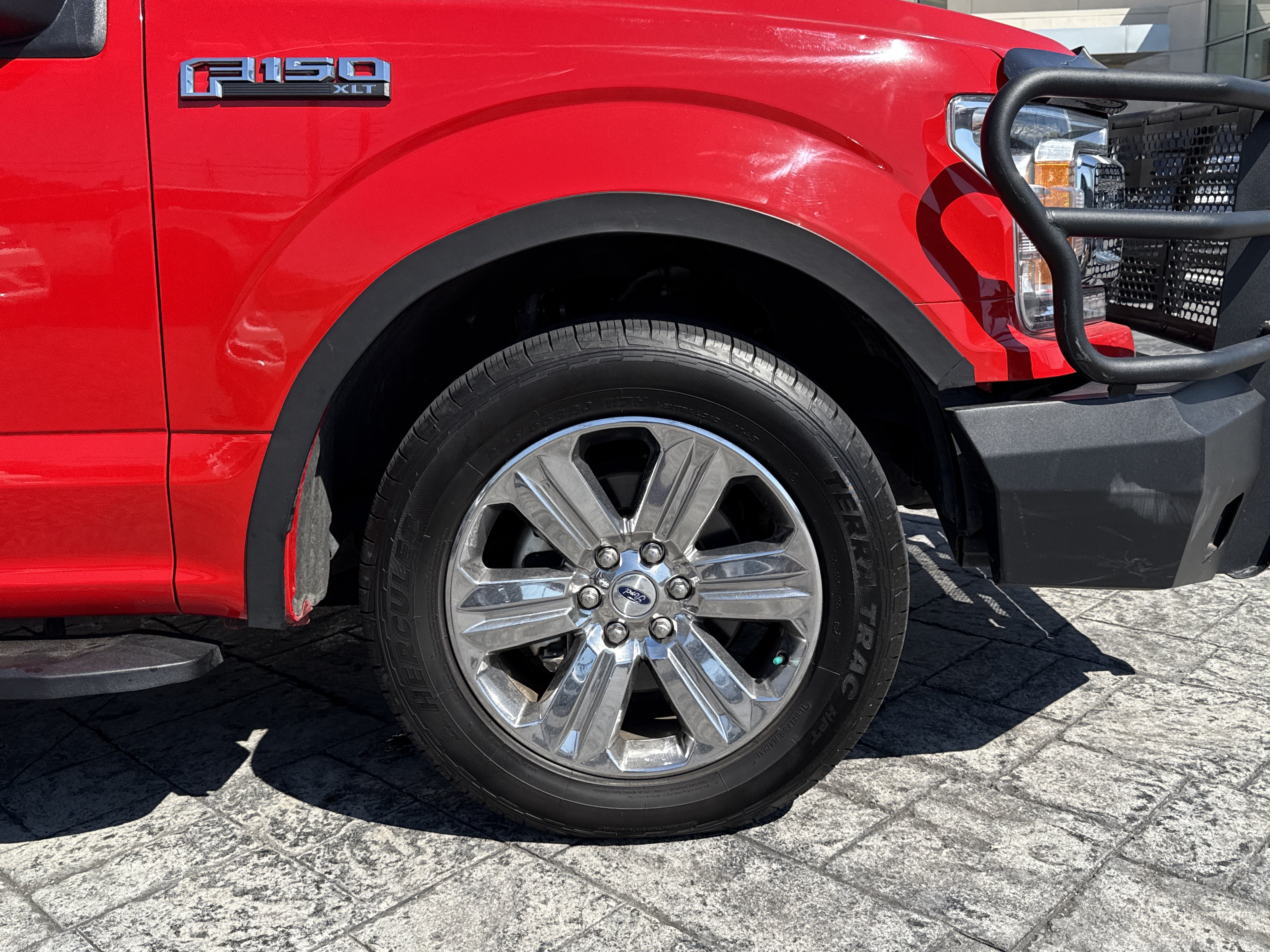 Used 2019 Ford F150 XLT w/ Equipment Group 302A Luxury RWD image 9