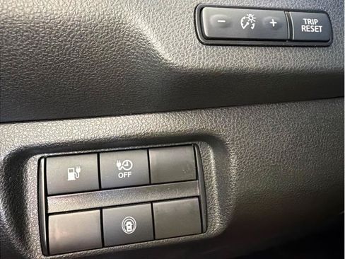 Used 2025 Nissan Leaf S FWD image 31