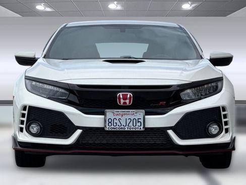 Used 2018 Honda Civic Type R image 6