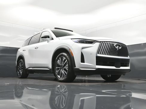 Certified 2026 INFINITI QX60 Luxe w/ Cargo Package FWD image 45